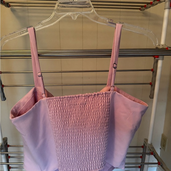 Abercrombie & Fitch Light Pink Smocked Top - Picture 3 of 3